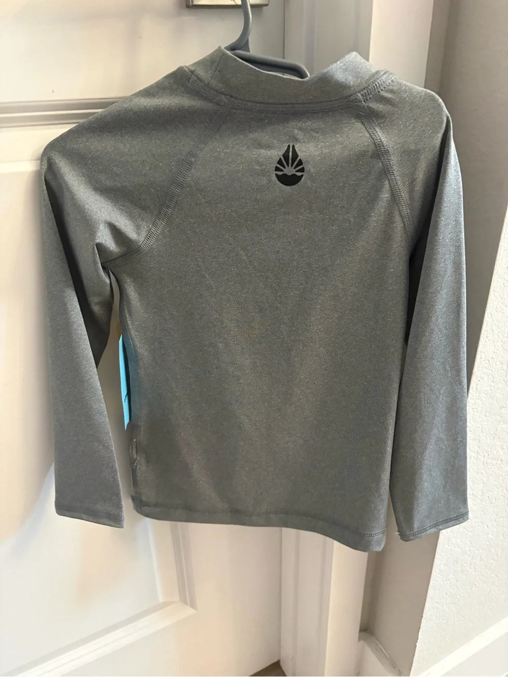 Kids Long-Sleeve Swim Rashguard - Gray